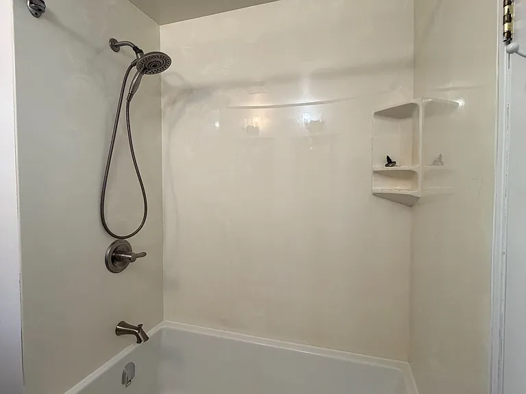 10 Miami Dr — Photo 10