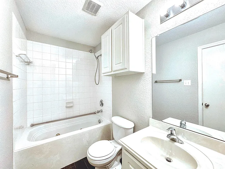 13327 Belvedere Park Ct — Photo 26