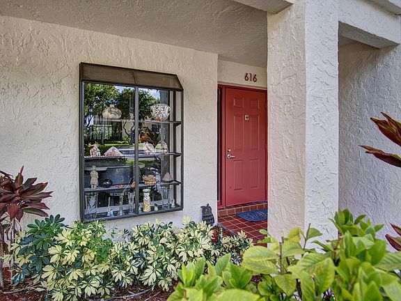 3rd image of 5187 Oak Hill Ln APT 616