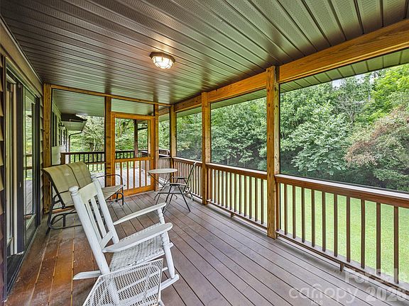 4th image of 464 Governors View Rd