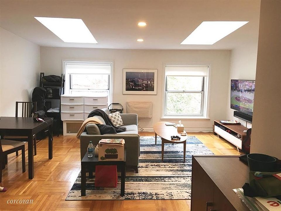 1st image of 11 Montague Ter APT 4R