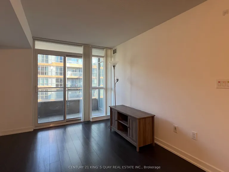 151 Dan Leckie Way #836 — Photo 5