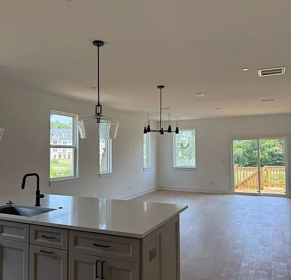 2710 Coronet Way — Photo 27
