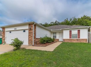 2163 Garnet Rd, Springdale, AR 72764