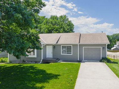 1180 Greenwood Park, Tonganoxie, KS, 66086