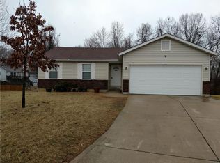 16 Pine Tree Ct, Saint Peters, MO 63376