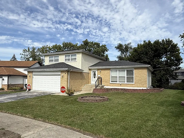 2908 Buttonwood Walk — Photo 3