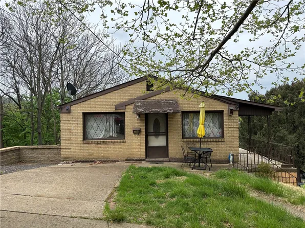 710 College Ave, Oakmont, PA 15139