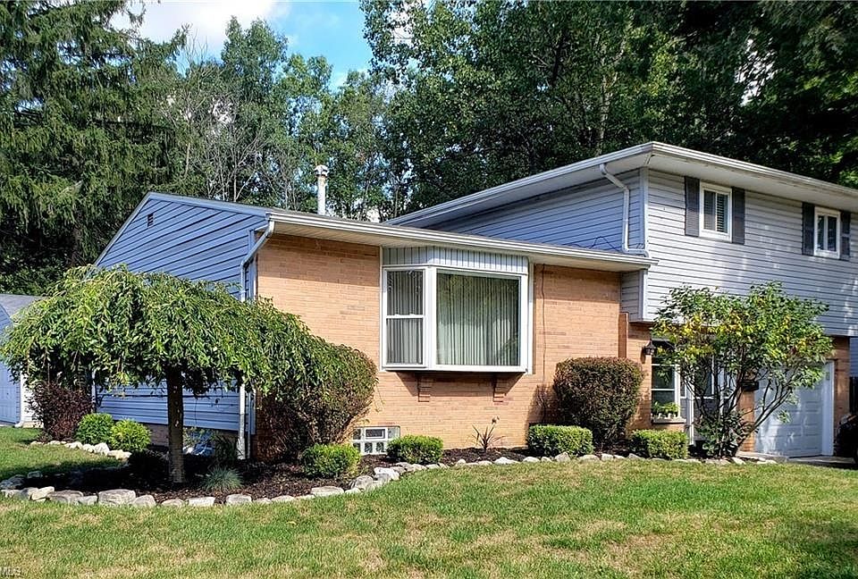 2nd image of 1297 Winhurst Dr
