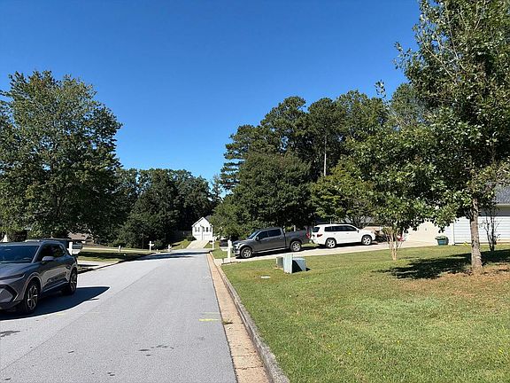 5th image of 172 Devynwood Ln