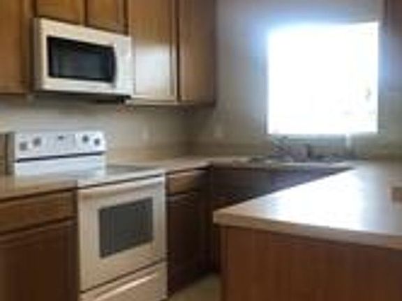 5th image of 1841 Retreat View Cir