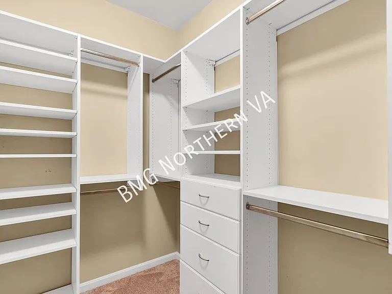 801 Greenbrier St #422 — Photo 21
