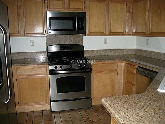 5th image of 9912 Shadow Grove Ave