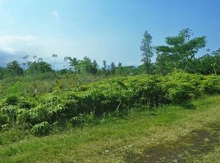 1st Ave, Keaau, HI 96749