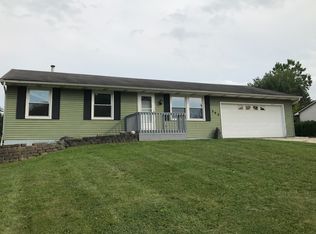 302 Windsor Dr, Churubusco, IN