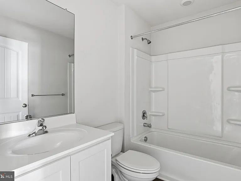 521 Ridgely Blvd — Photo 17