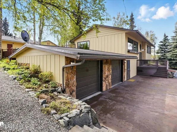 1800 Hamilton Dr, Anchorage, AK 99515