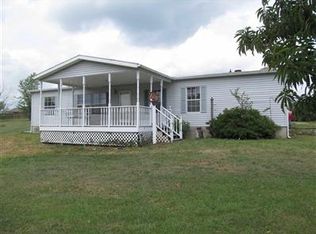 13 Cedar Ln, Bedford, IN 47421