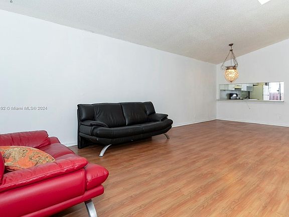 5th image of 5430 SW 44th Ave