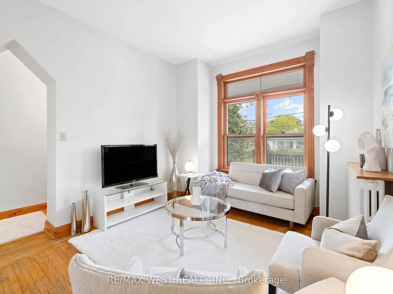 3 bed, $4,500 — Photo 3