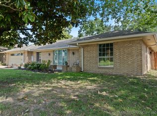 1413 Sunny Ln, Ardmore, OK 73401