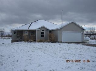 12374 Peach Ridge Ave NW, Sparta, MI 49345