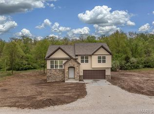 111 Ray Gray Ln, Troy, MO 63379