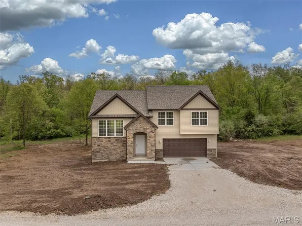 111 Ray Gray Ln, Troy, MO 63379