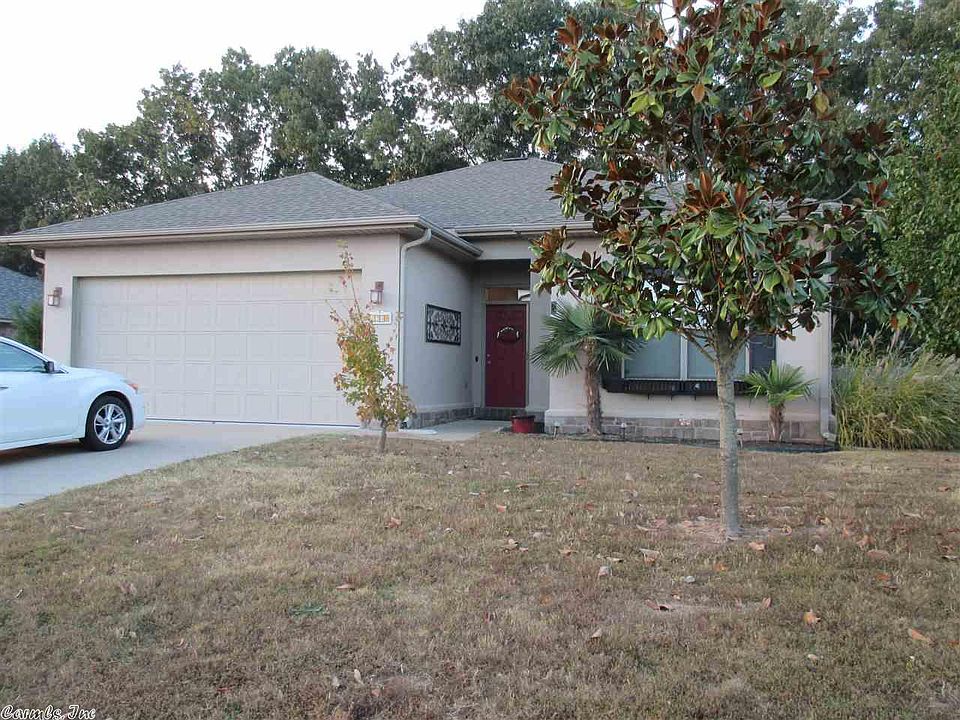 1st image of 20 Birchwood Dr