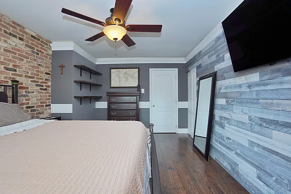 Sold by REMAX Elite | media 18