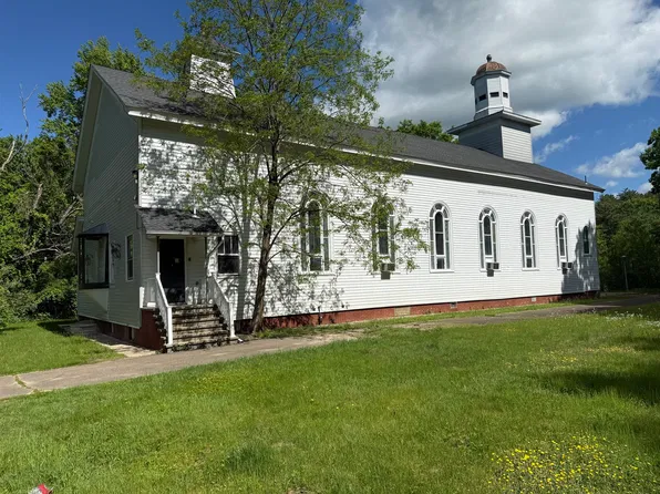 18 Depot St, Belchertown, MA 01007