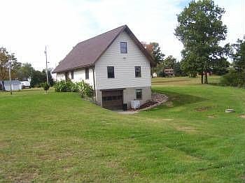 2nd image of 158 Lakeview Rd