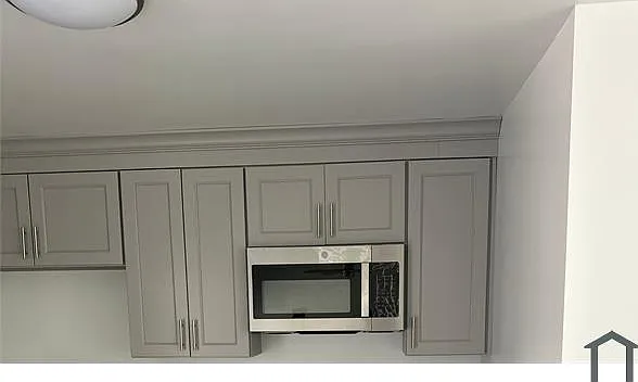 587 105th Ave #8 — Photo 3
