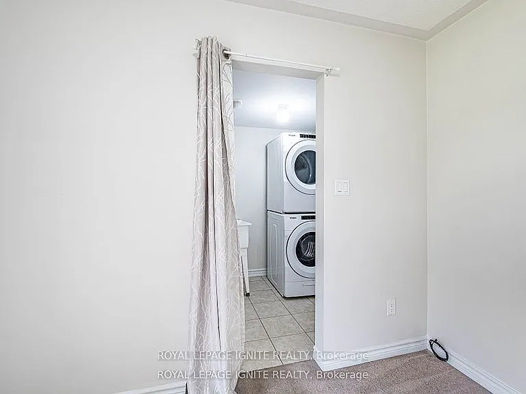 37 Aspen Hills Rd — Photo 32