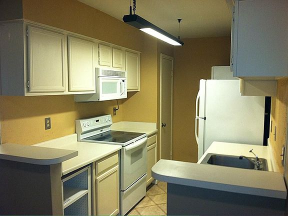 4th image of 1601 S Shepherd Dr #1