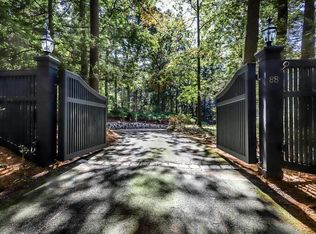 88 Green St, Canton, MA 02021