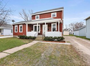 430 Caroline St, Neenah, WI 54956