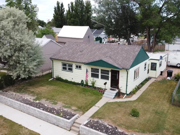 720 14th Ave W, Williston, ND 58801