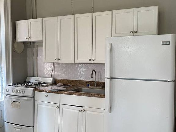 #1R: Studio for $1295