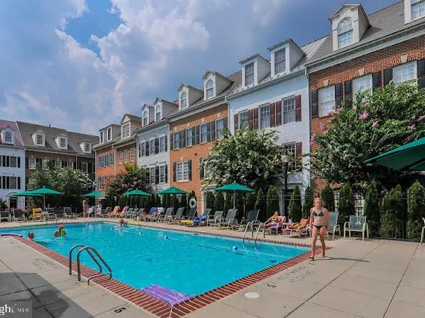 333 S Fayette St, Alexandria, VA 22314