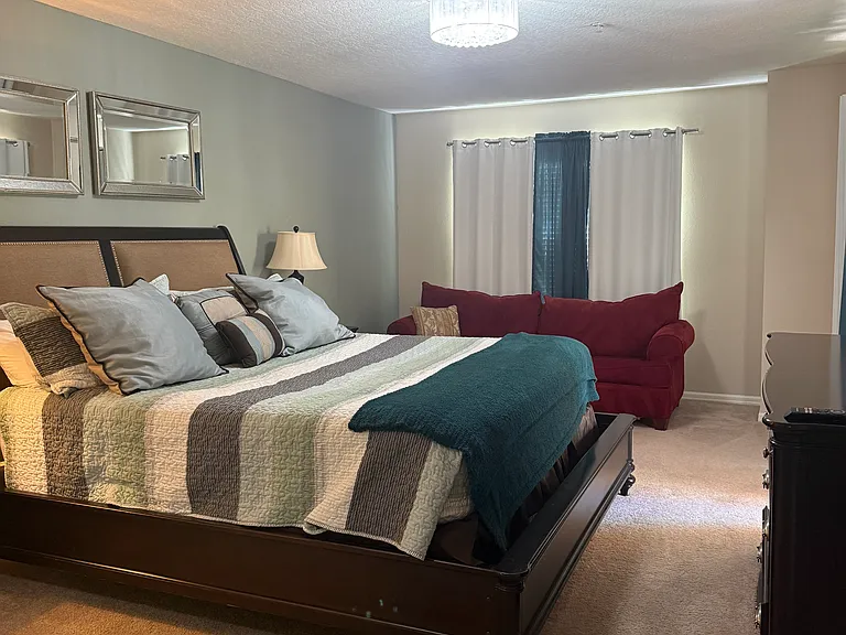 869 Assembly Ct — Photo 20