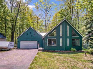 110 Kirkwood Dr, Roscommon, MI 48653