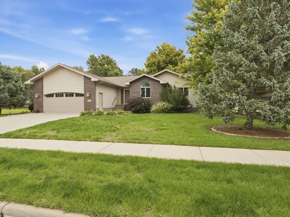 1400 S Miller Ave, Mitchell, SD 57301