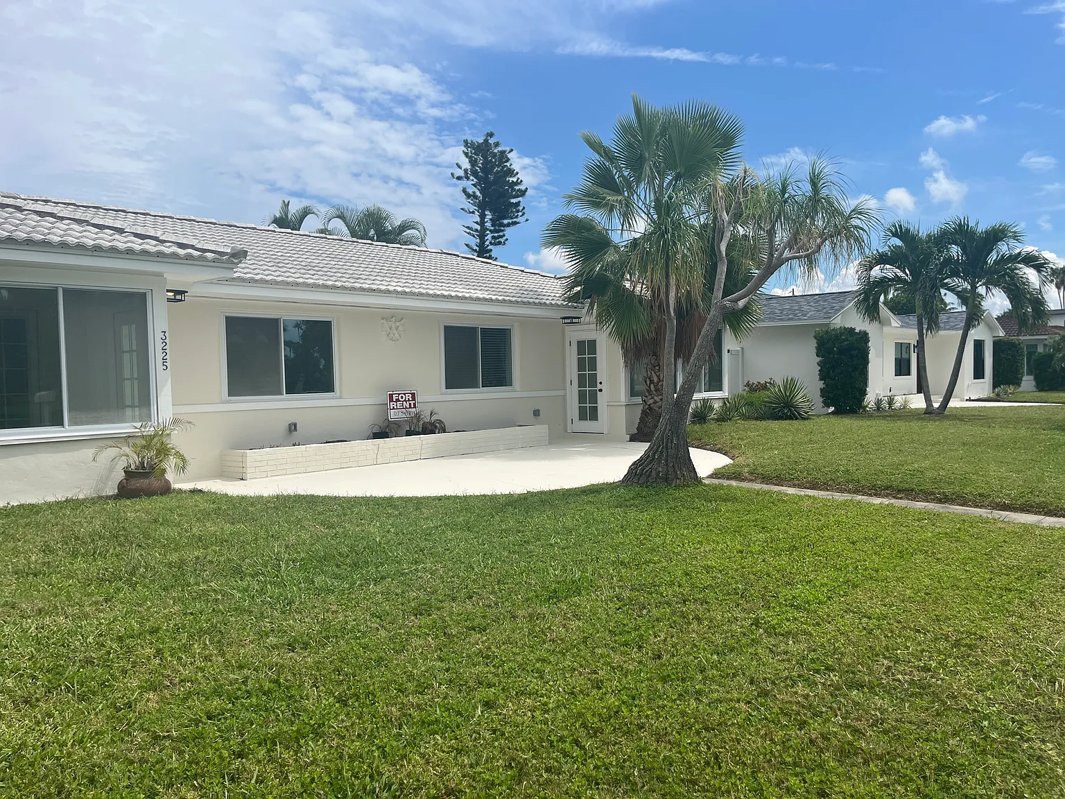 3223 E Debazan Ave — Photo 3