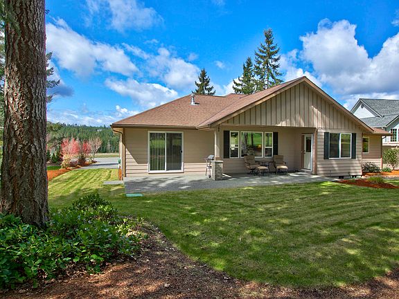 Gorgeous view from 2nd fairway