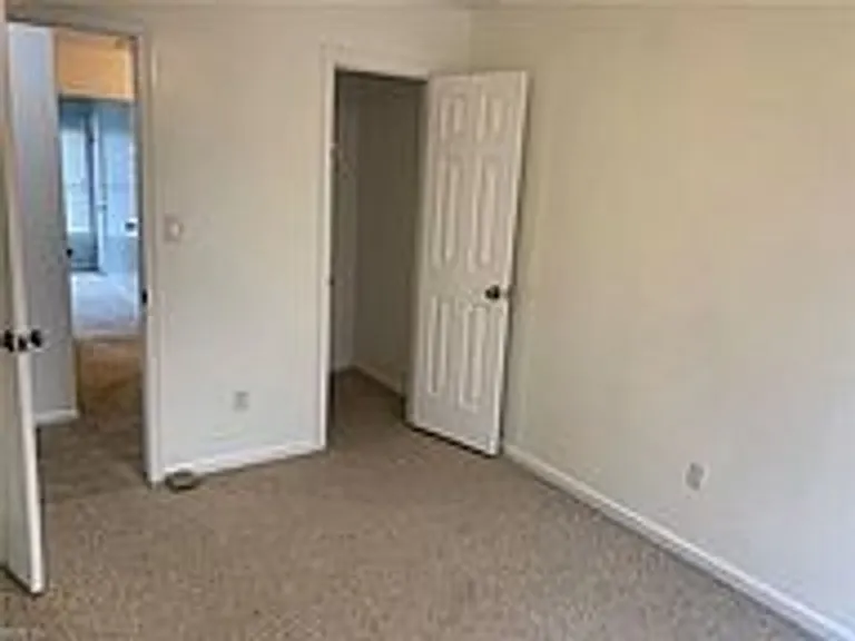 4307 Manchester Ln — Photo 10