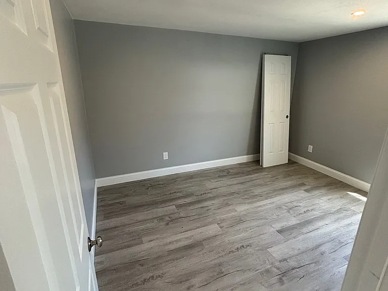 244 South Rd #1 — Photo 6
