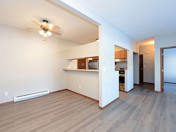 3rd image of 51A Center St