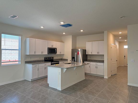 3rd image of 1499 Isleta Loop