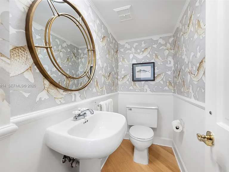 2575 S Bayshore Dr #11B — Photo 8